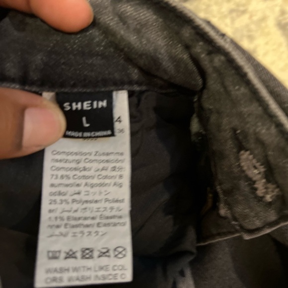 Women’s flare leg jeans - Picture 2 of 4